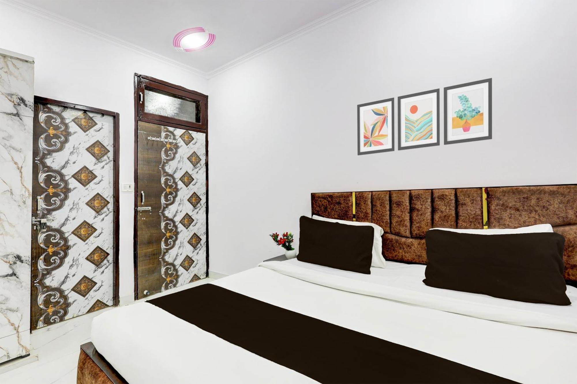 Hotel The Arrow Near Paschim Vihar Delhi  Extérieur photo