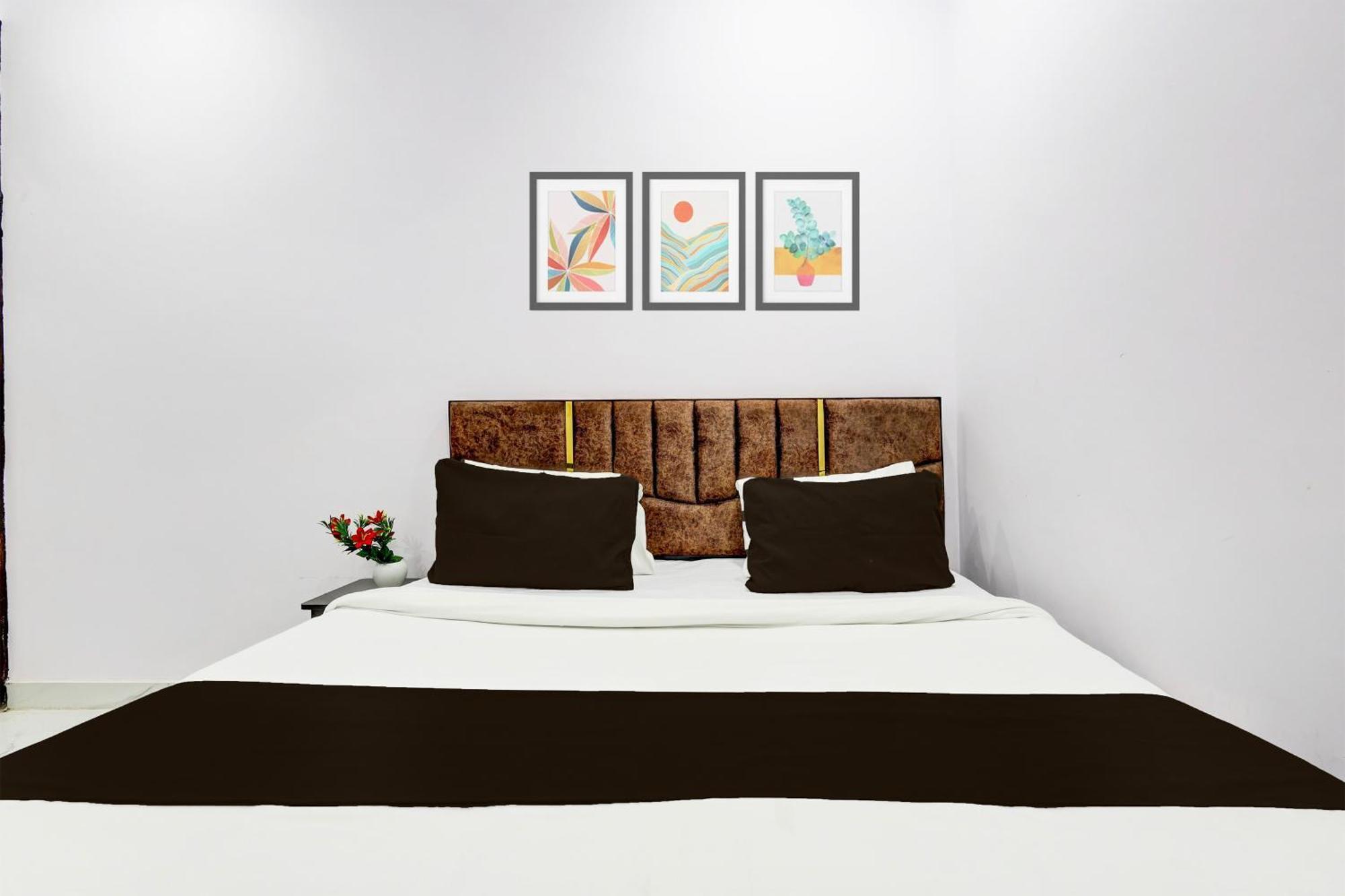 Hotel The Arrow Near Paschim Vihar Delhi  Extérieur photo